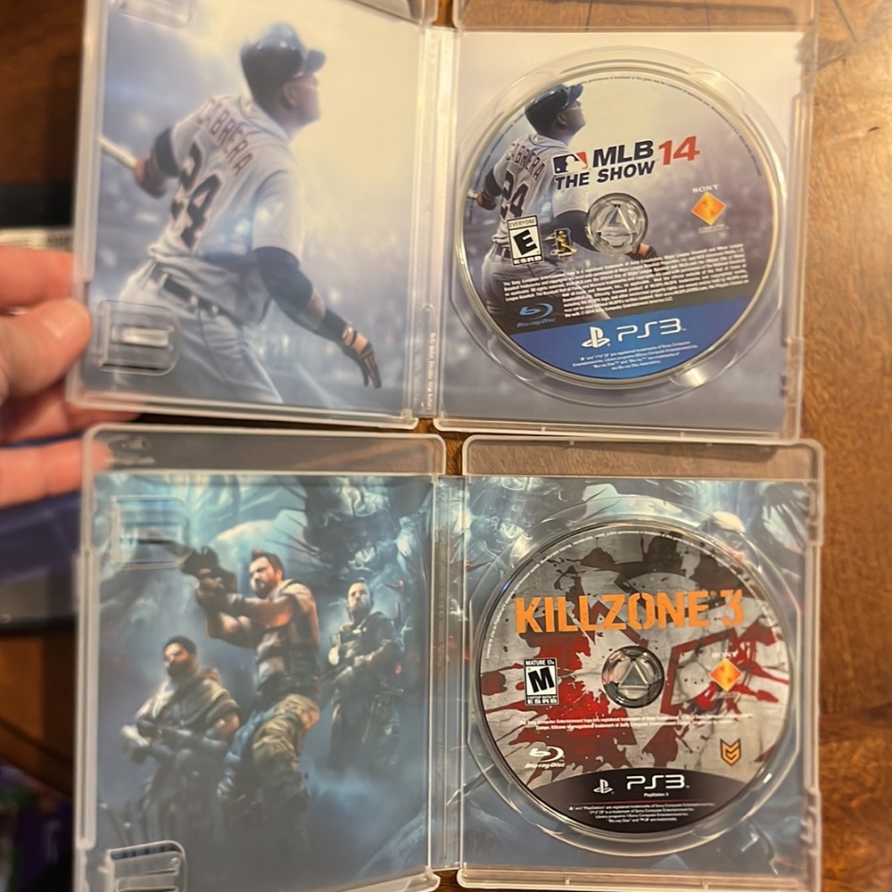 Lot 5 PlayStation 3 games MLB 14 Killzone 2 and 3 Grand Theft Auto Hitman - Picture 3 of 10
